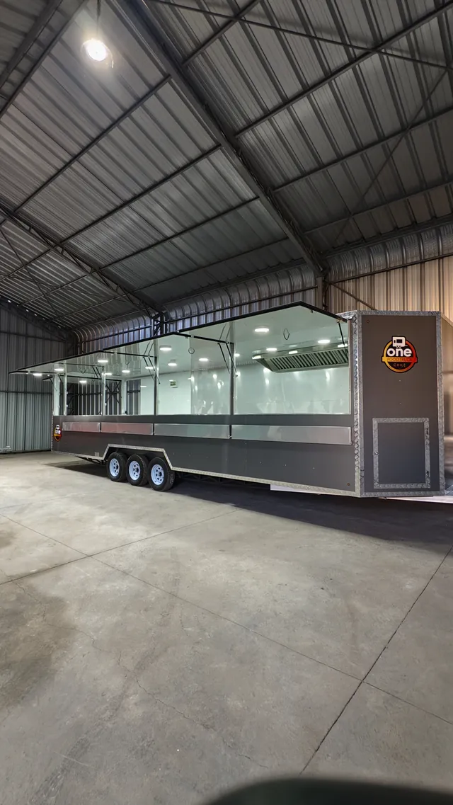 FOOD TRUCK 10 × 2.50 metros · fotografía 1