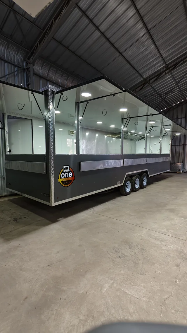 FOOD TRUCK 10 × 2.50 metros · fotografía 3