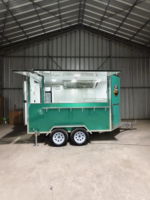 FOOD TRUCK 3.70 × 2 metros · fotografía 2