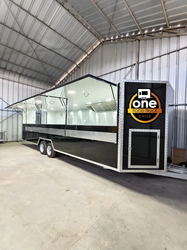 FOOD TRUCK 8.10 × 2.50 metros · fotografía 1