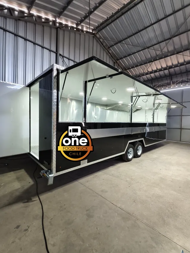 FOOD TRUCK 8.10 × 2.50 metros · fotografía 3