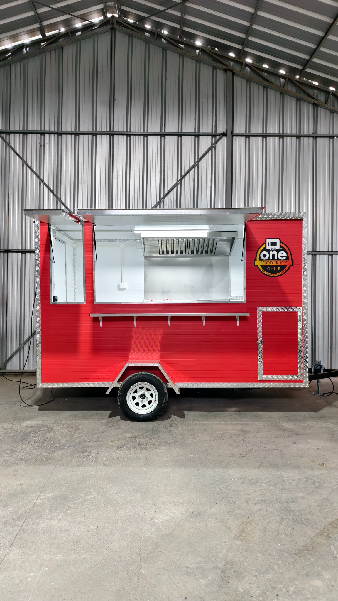 FOOD TRUCK 3,50 × 2 metros