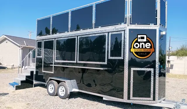 FOOD TRUCK CON TERRAZA
